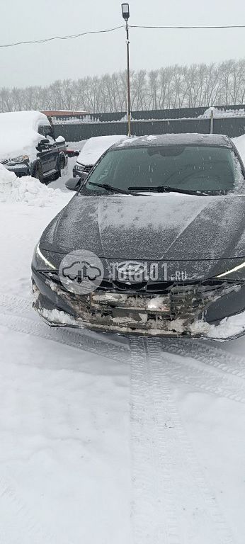 Фото Hyundai Elantra 2