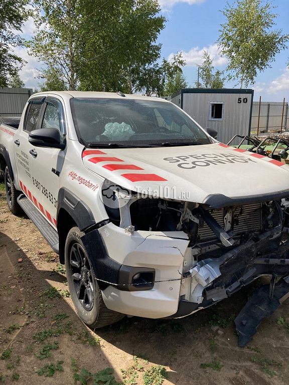 Фото Toyota Hilux 6
