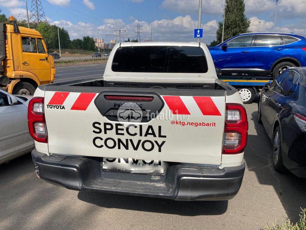 Фото Toyota Hilux 10