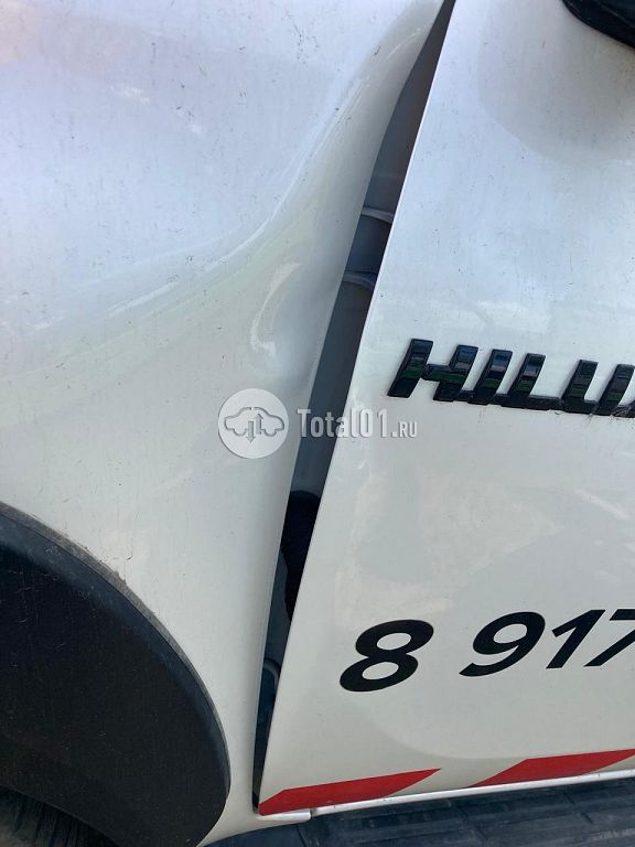 Фото Toyota Hilux 44