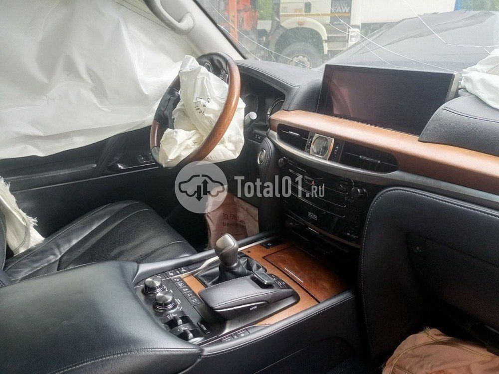 Фото Lexus LX 52