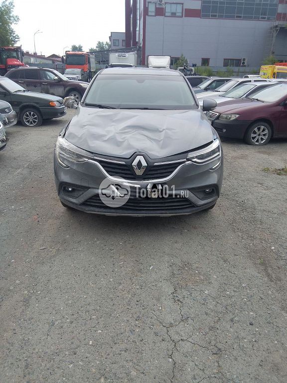 Фото Renault Arkana 4