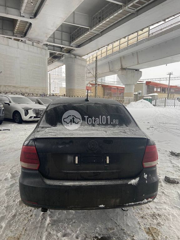 Фото Volkswagen Polo 14