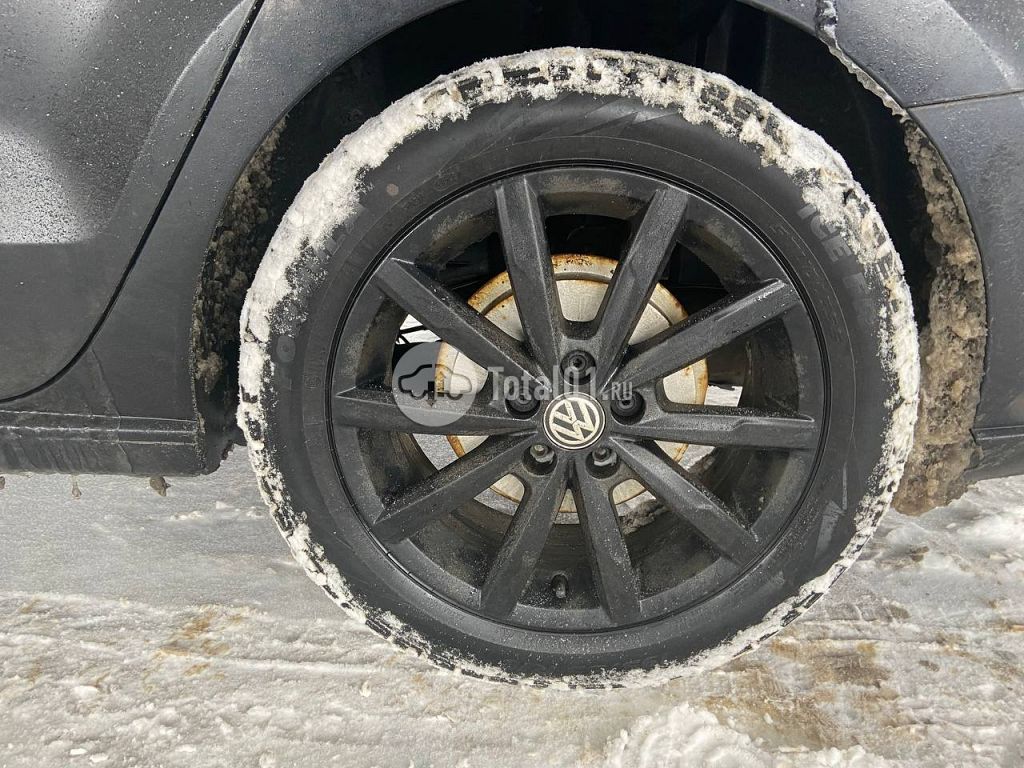 Фото Volkswagen Polo 32