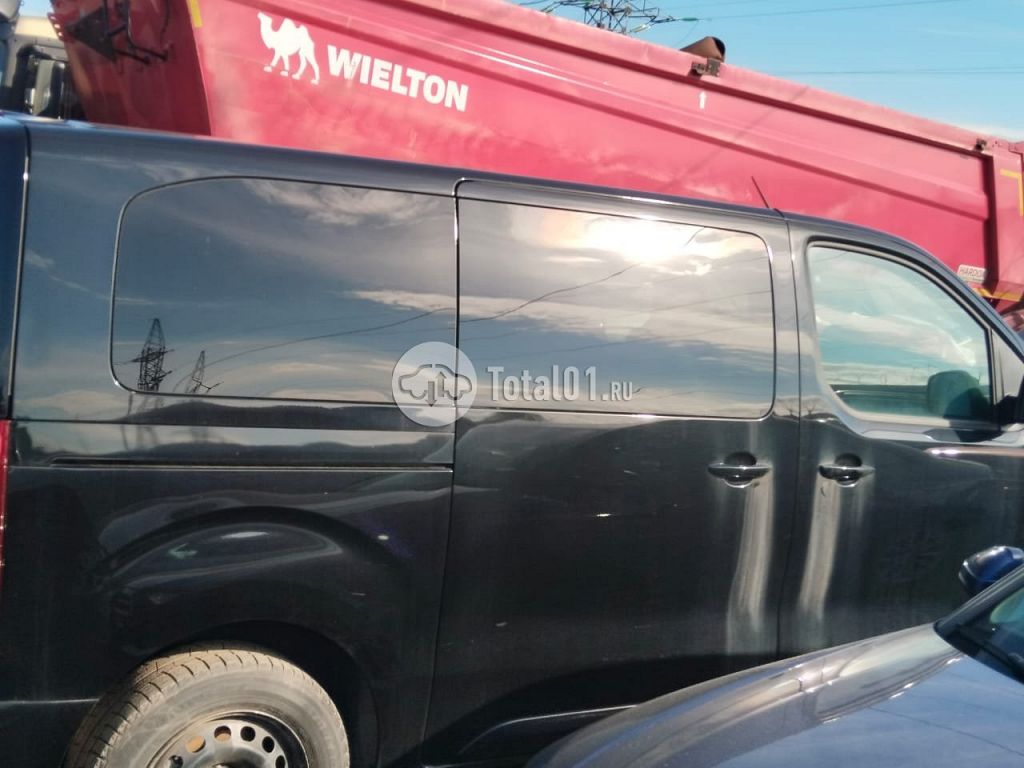 Фото Peugeot Traveller 8