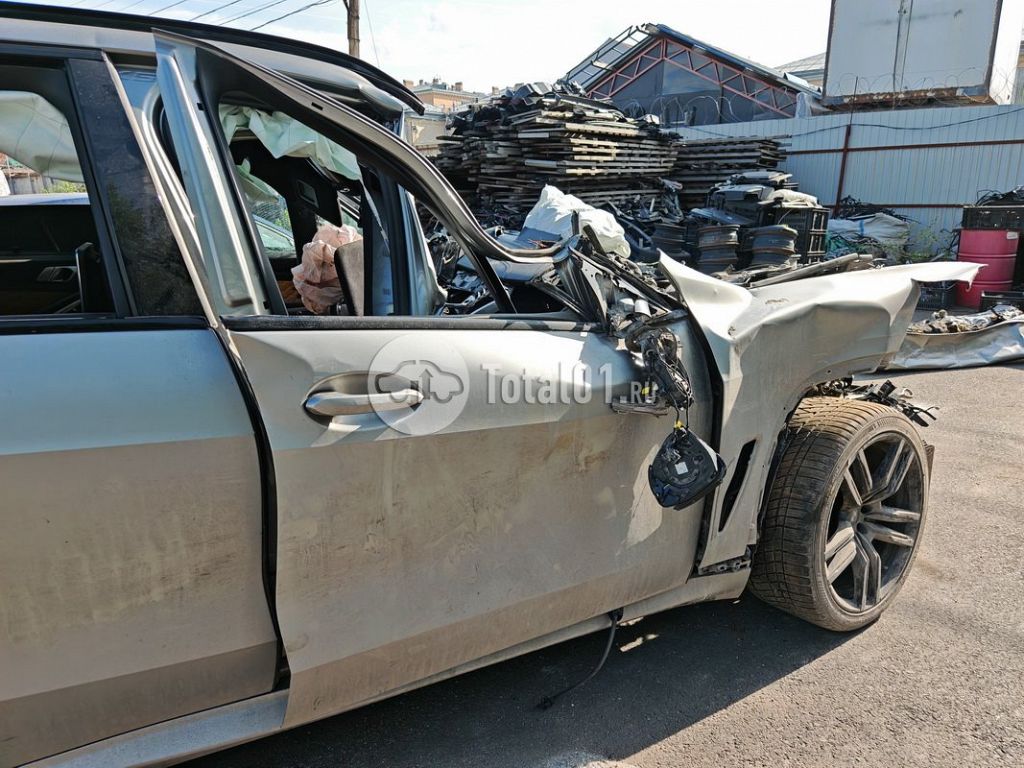 Фото BMW X5 M 50