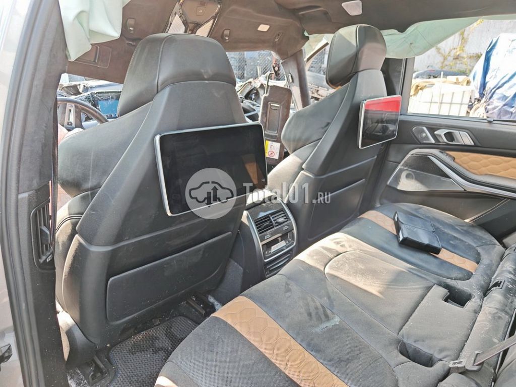 Фото BMW X5 M 124