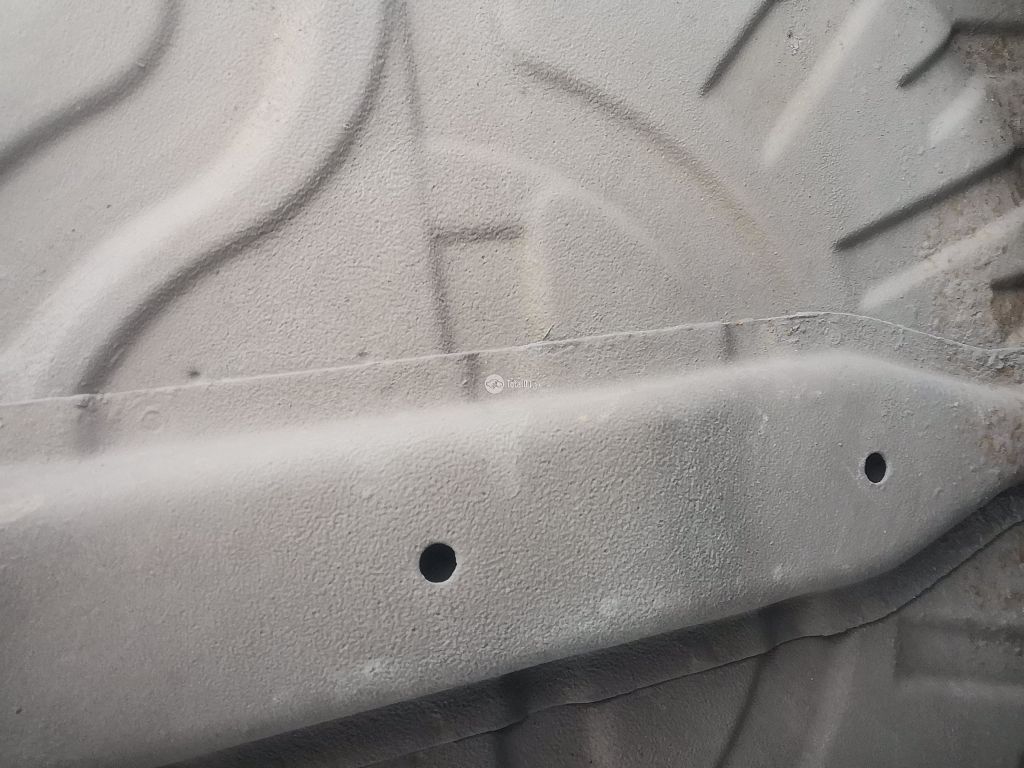 Фото Mitsubishi Carisma 22