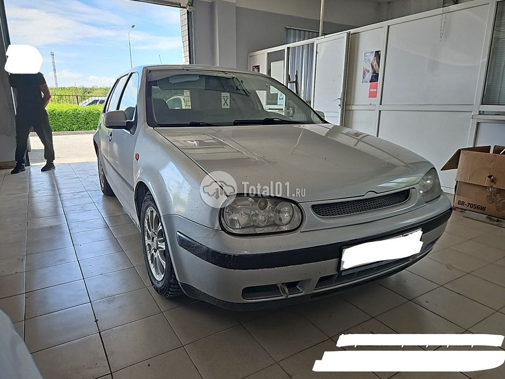 Фото Volkswagen Golf 2