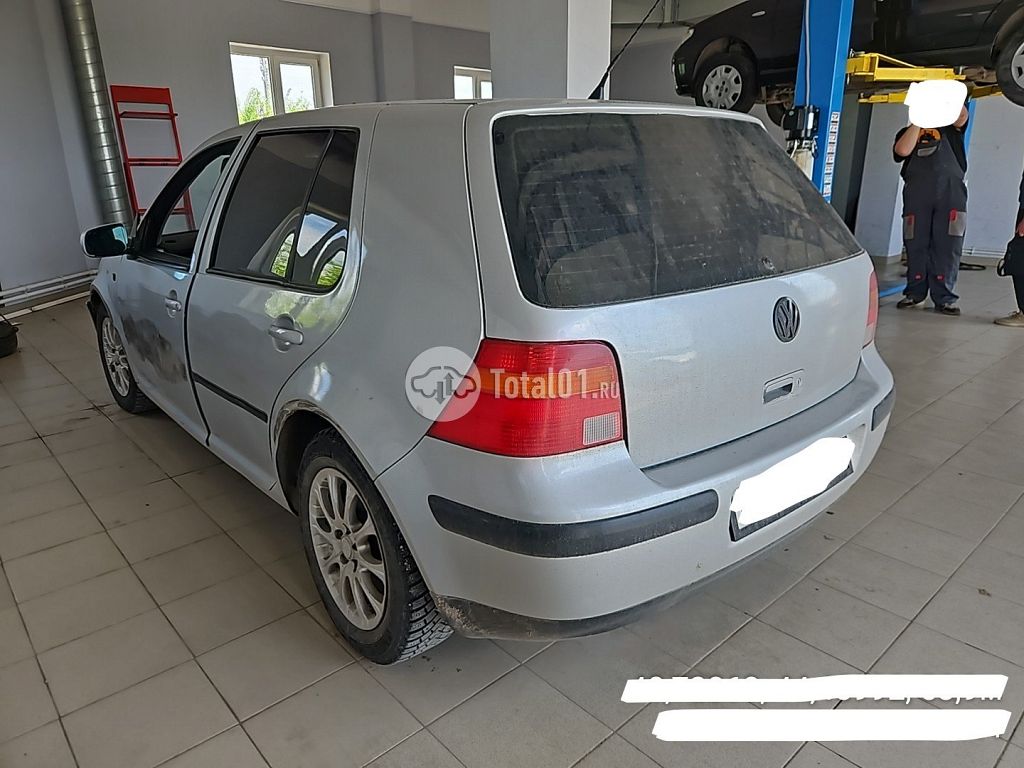 Фото Volkswagen Golf 6