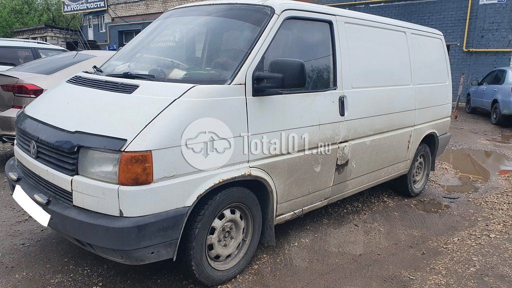 Фото Volkswagen Transporter 4