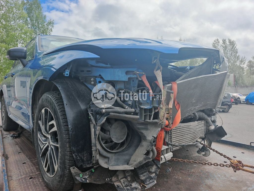 Фото Volvo XC60 14