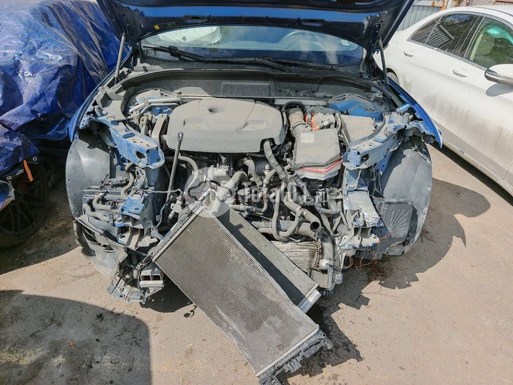Фото Volvo XC60 72