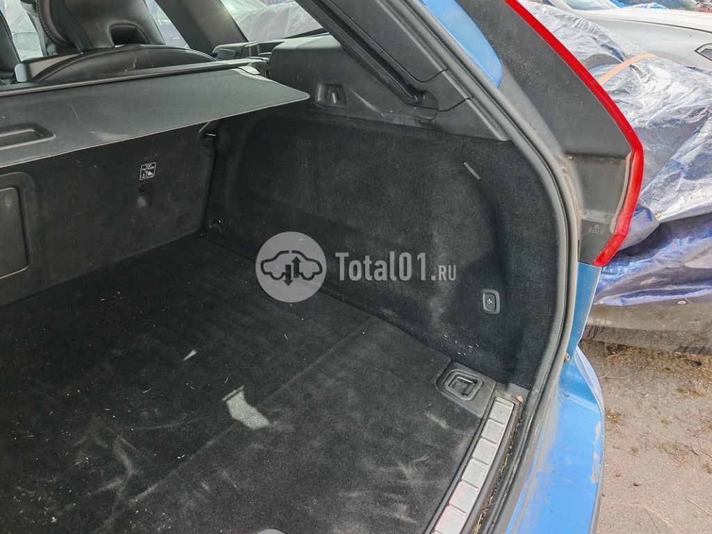 Фото Volvo XC60 128