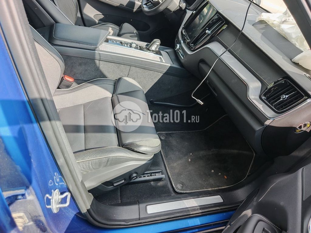 Фото Volvo XC60 150