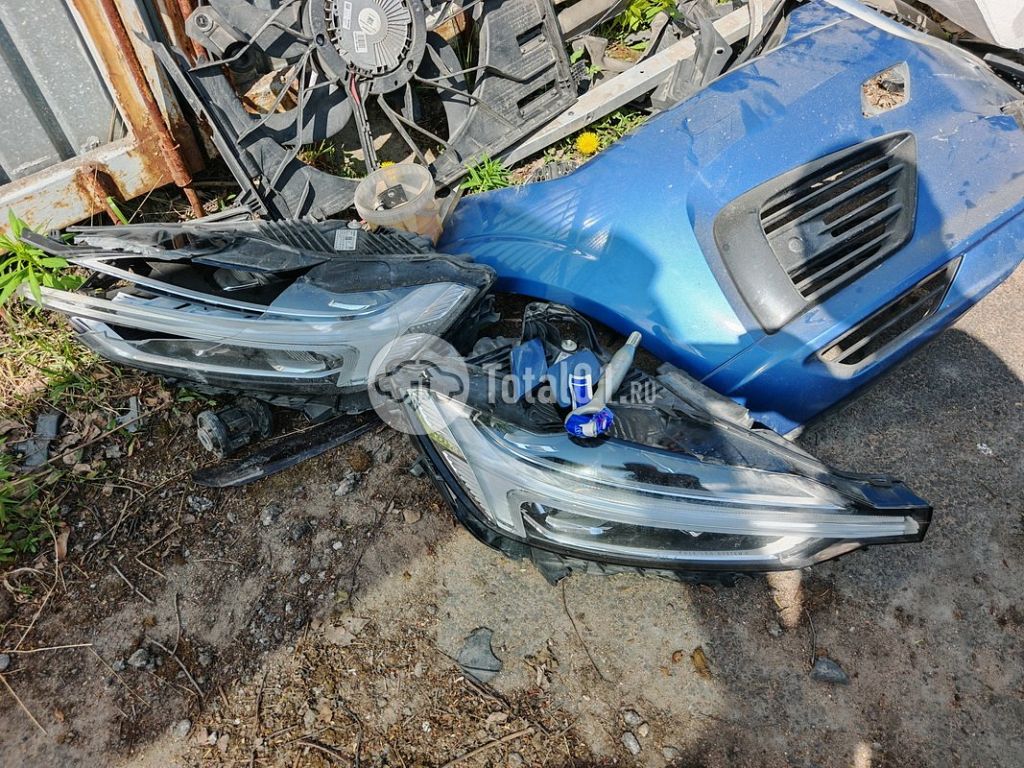 Фото Volvo XC60 190
