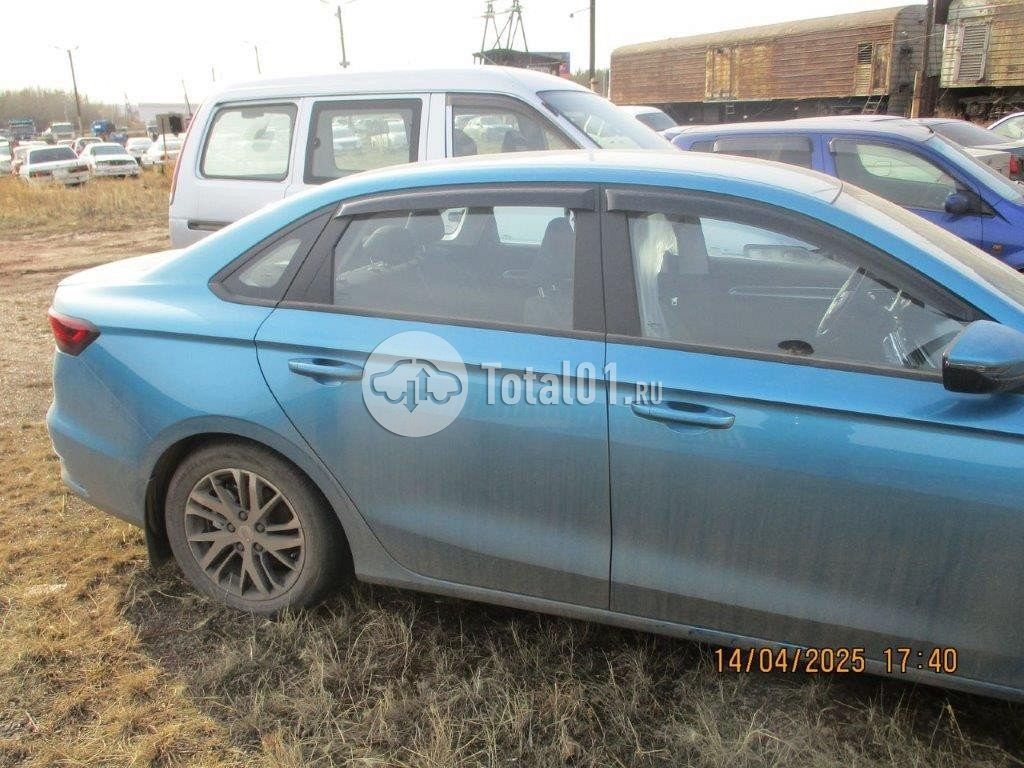 Фото Geely Emgrand 10