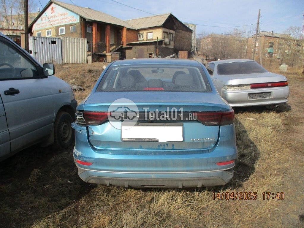 Фото Geely Emgrand 14