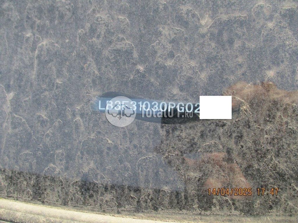 Фото Geely Emgrand 66