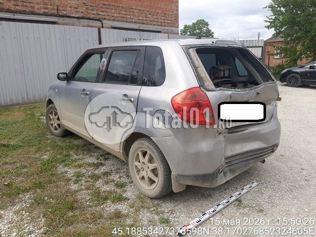Фото Mazda Verisa 4