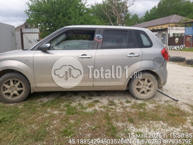 Фото Mazda Verisa 6