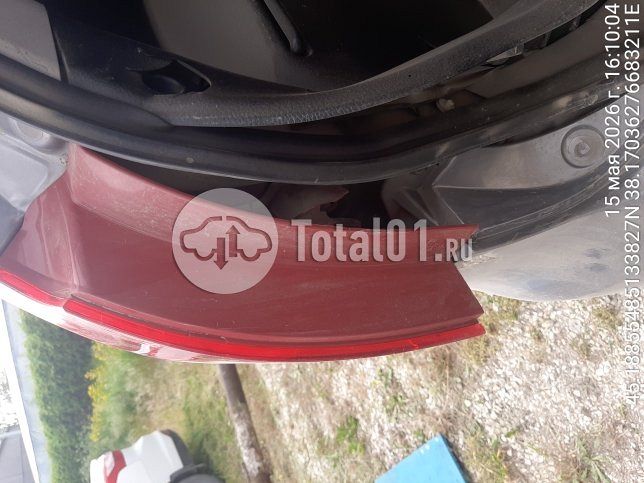 Фото Mazda Verisa 44