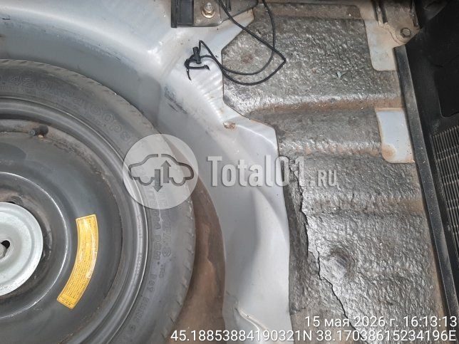 Фото Mazda Verisa 50