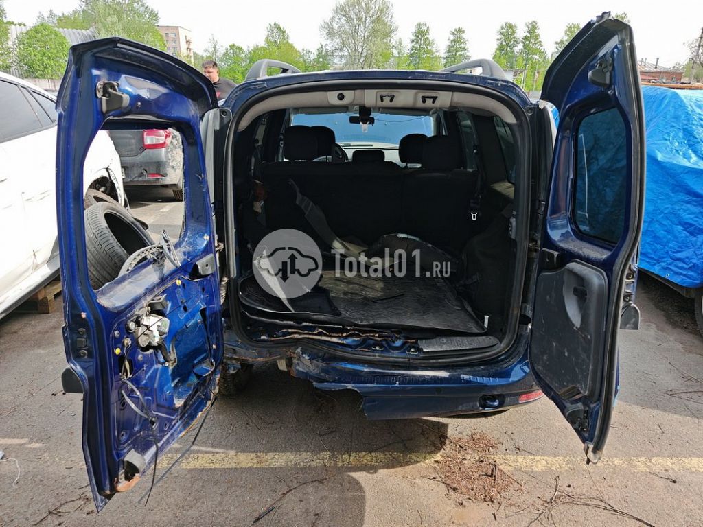 Фото ВАЗ (LADA) Largus 72
