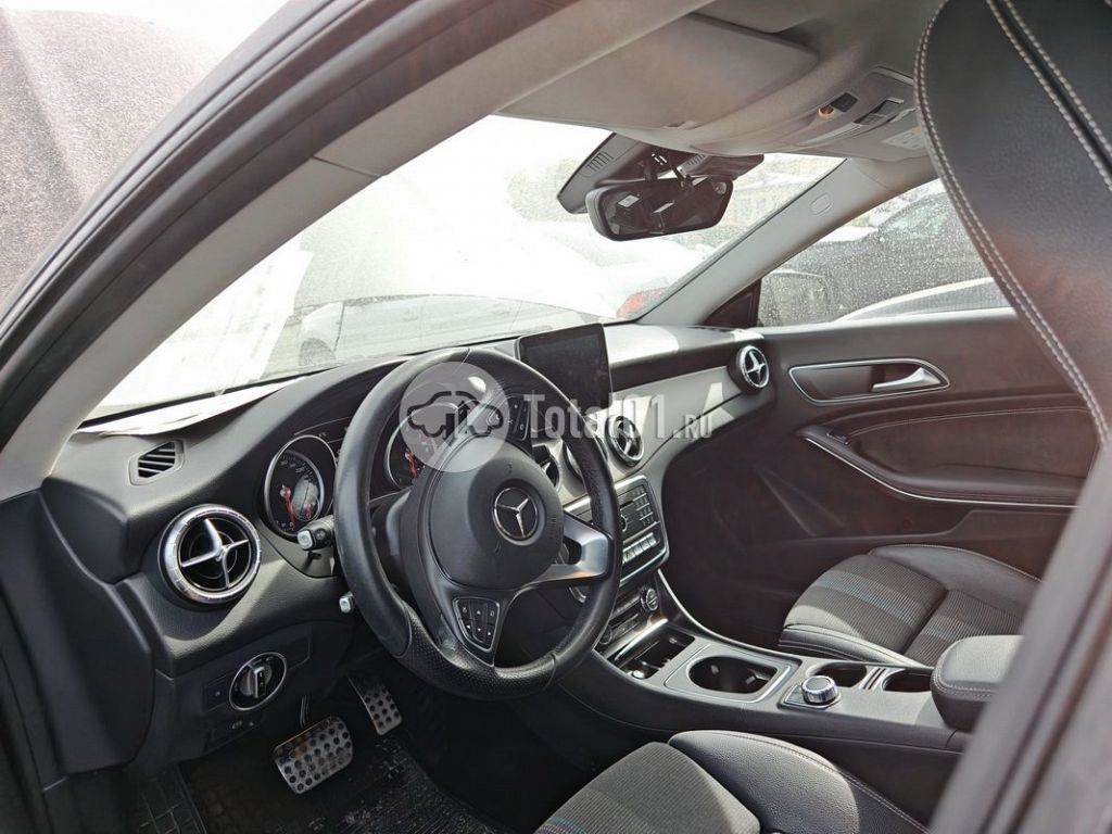 Фото Mercedes-Benz CLA-класс 98