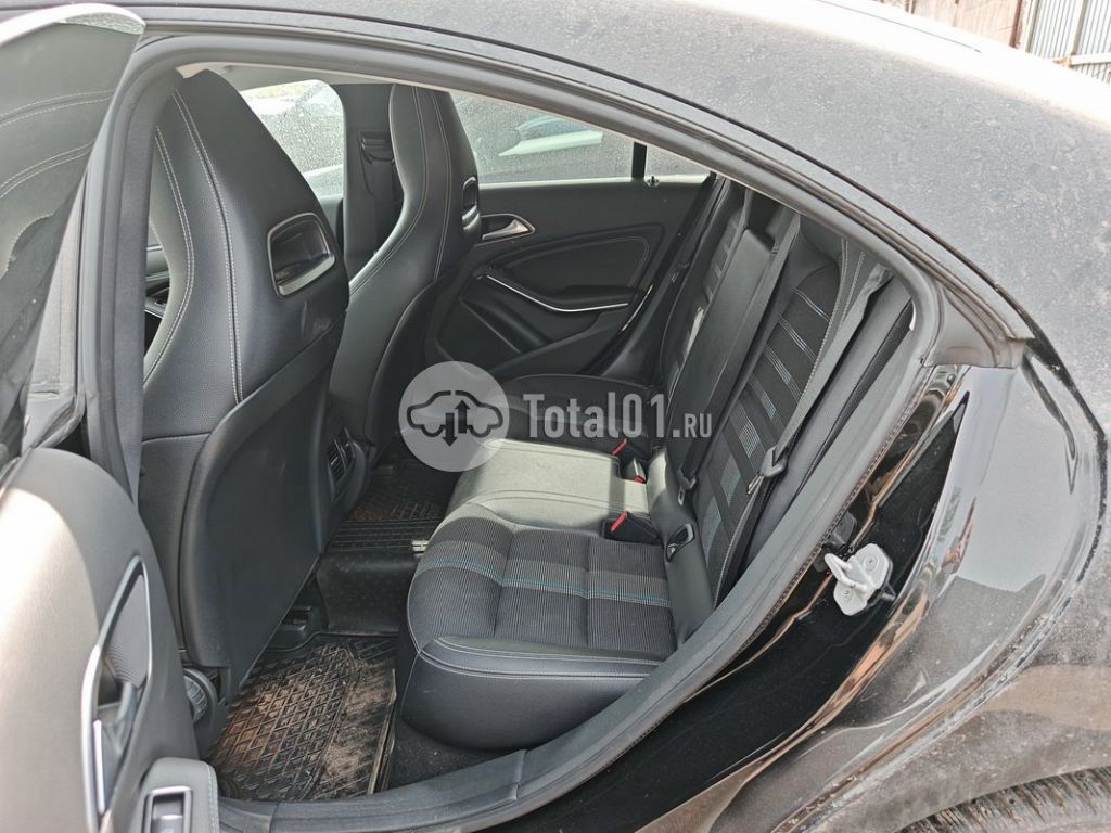 Фото Mercedes-Benz CLA-класс 104