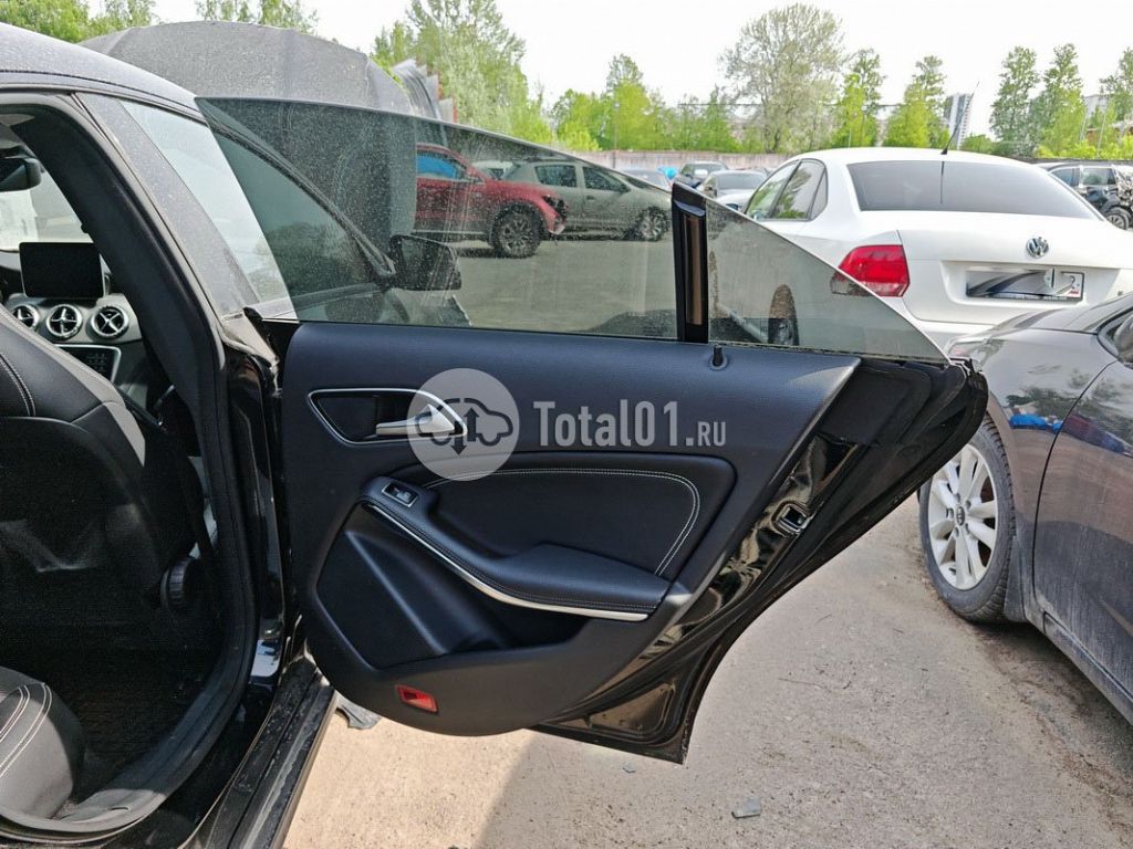 Фото Mercedes-Benz CLA-класс 138
