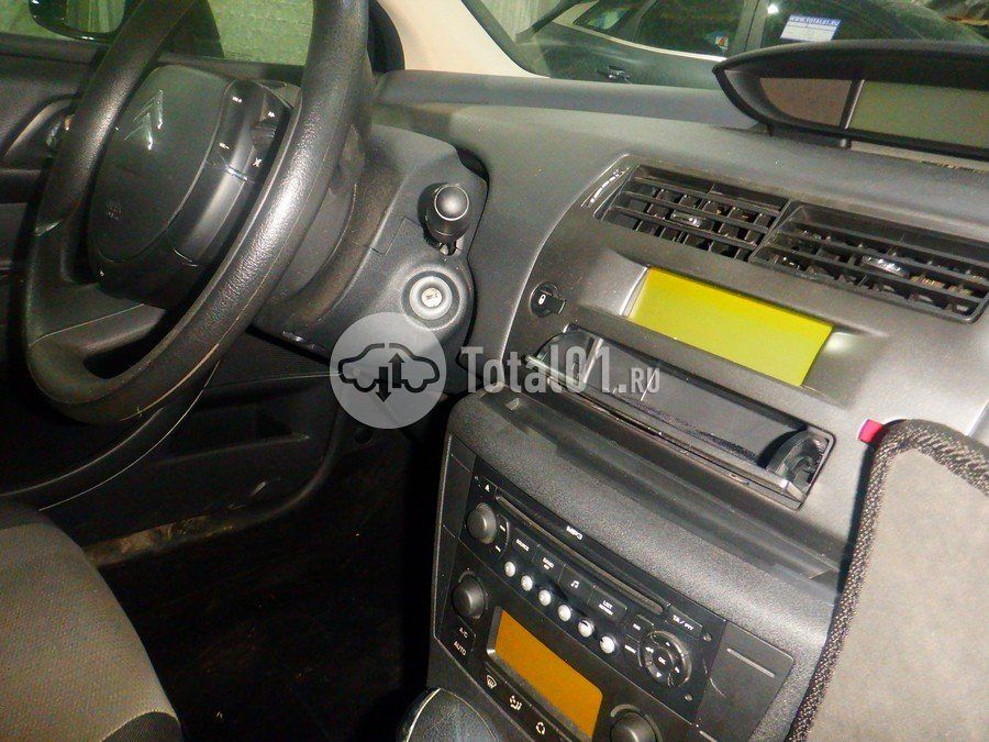 Фото Citroen C4 28