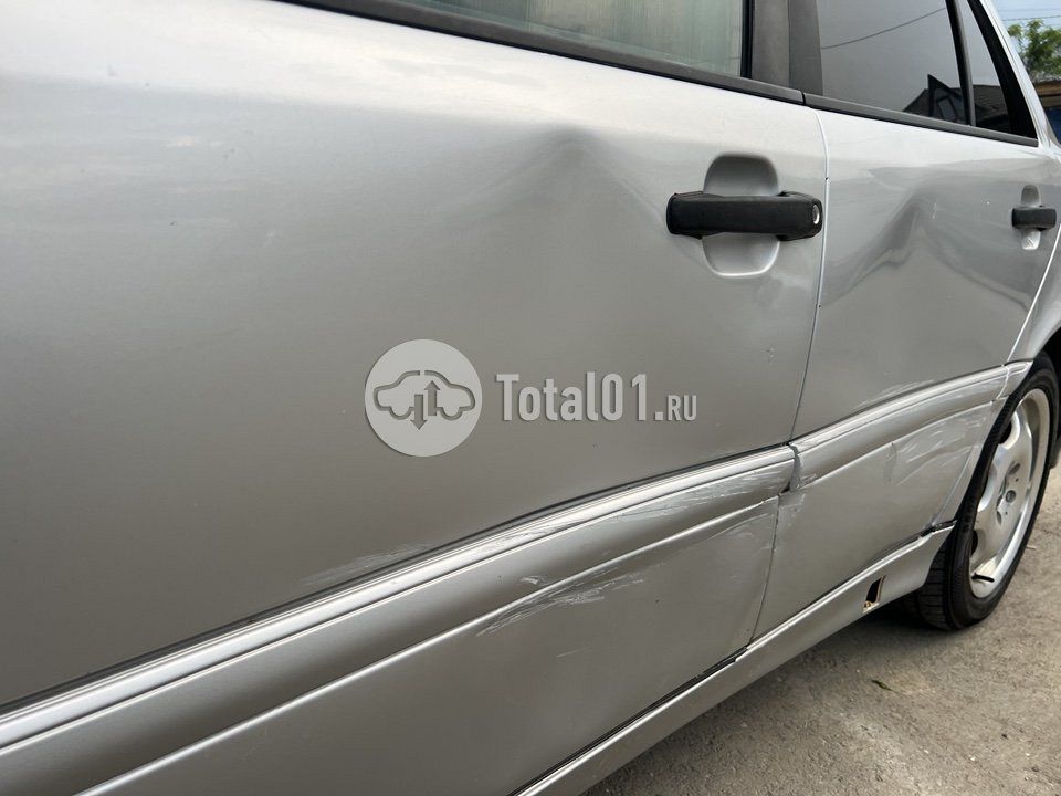 Фото Mercedes-Benz C-класс 40