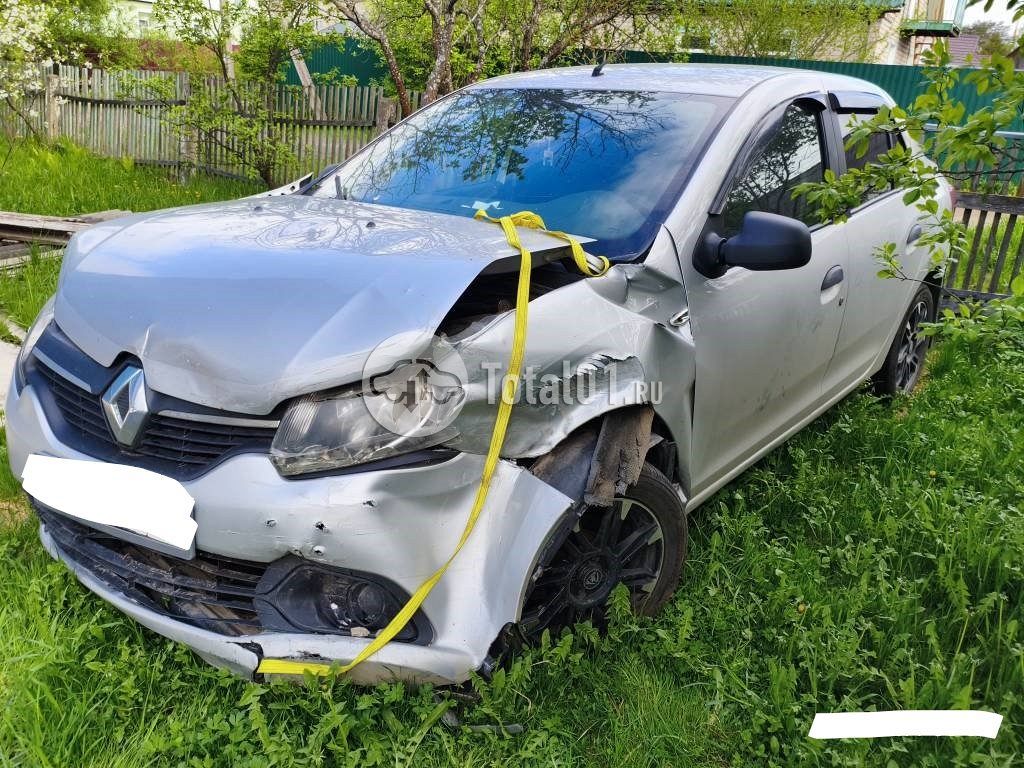 Фото Renault Logan 4