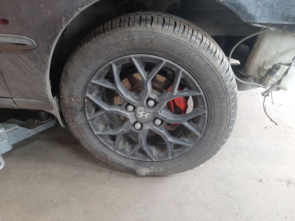 Фото Hyundai Accent 26