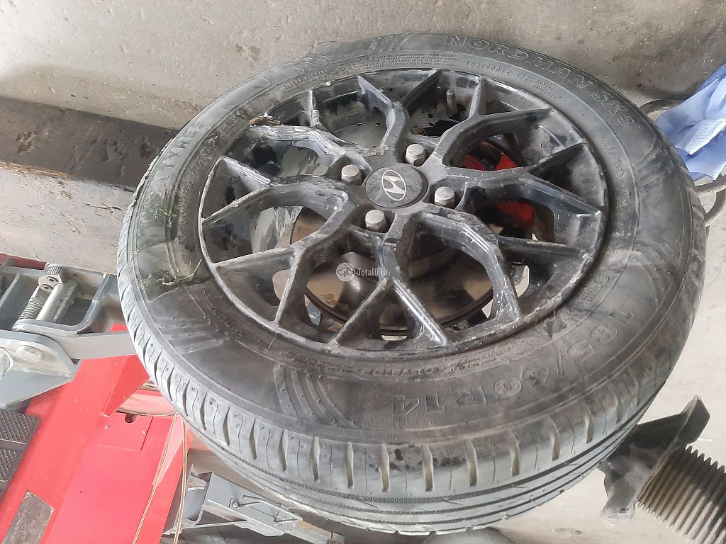 Фото Hyundai Accent 42