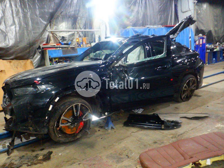 Фото BMW X6 M 8