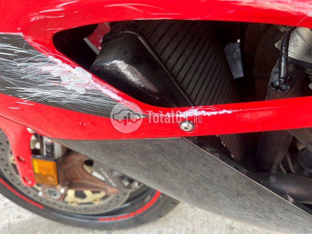 Фото Honda CBR1100XX 26