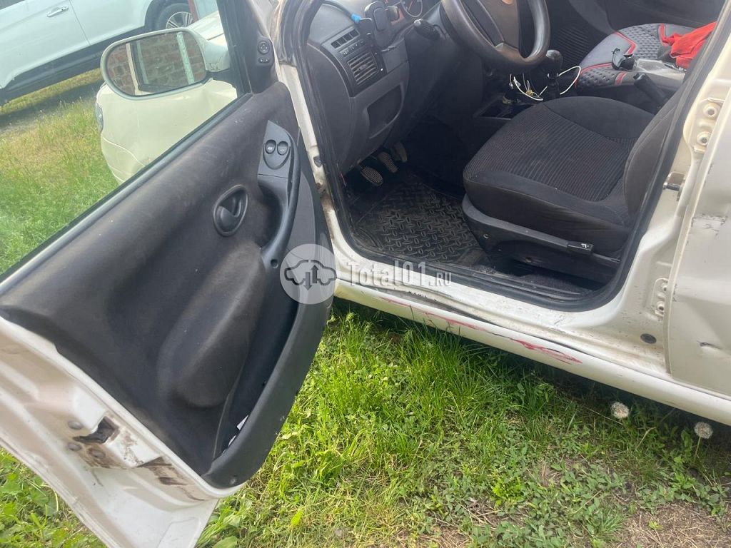 Фото FIAT Albea 22