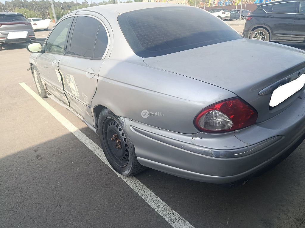 Фото Jaguar X-type 8