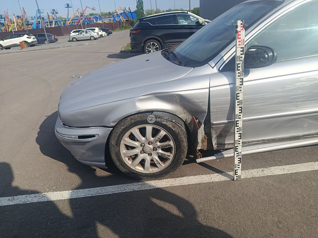 Фото Jaguar X-type 10