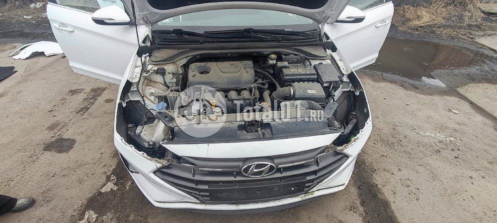 Фото Hyundai Elantra 30