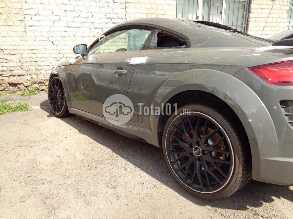 Фото Audi TTS 60