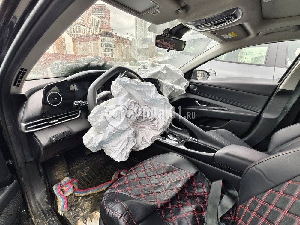 Фото Hyundai Elantra 52
