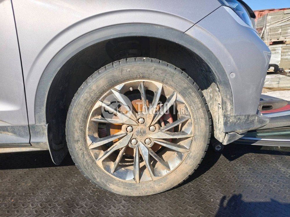 Фото Geely Coolray 8