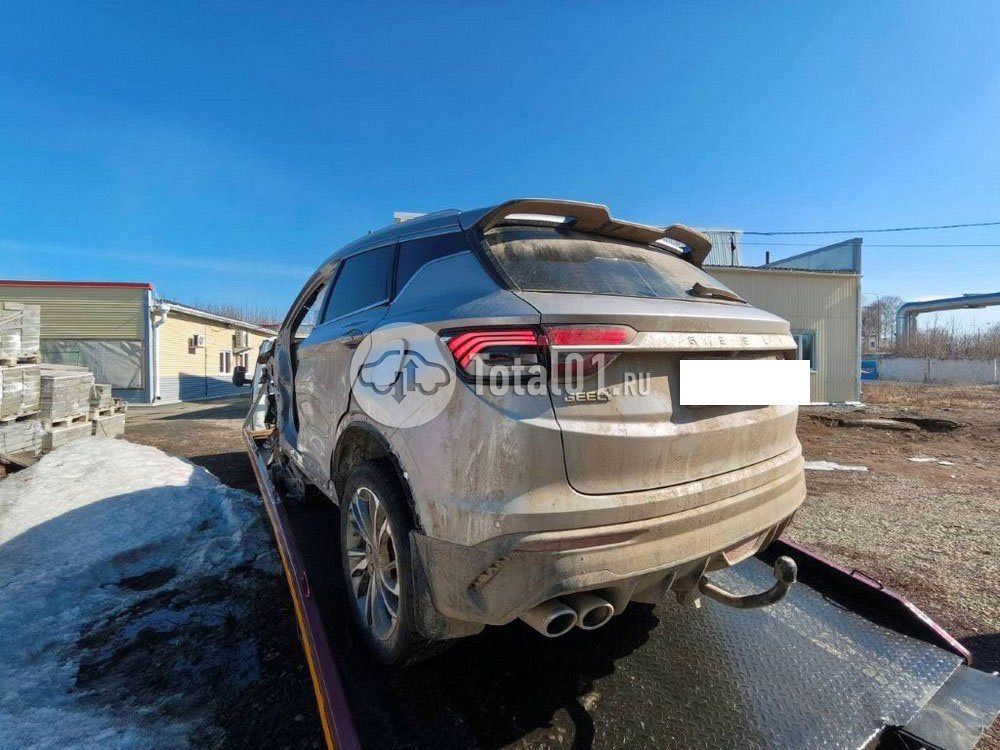 Фото Geely Coolray 40