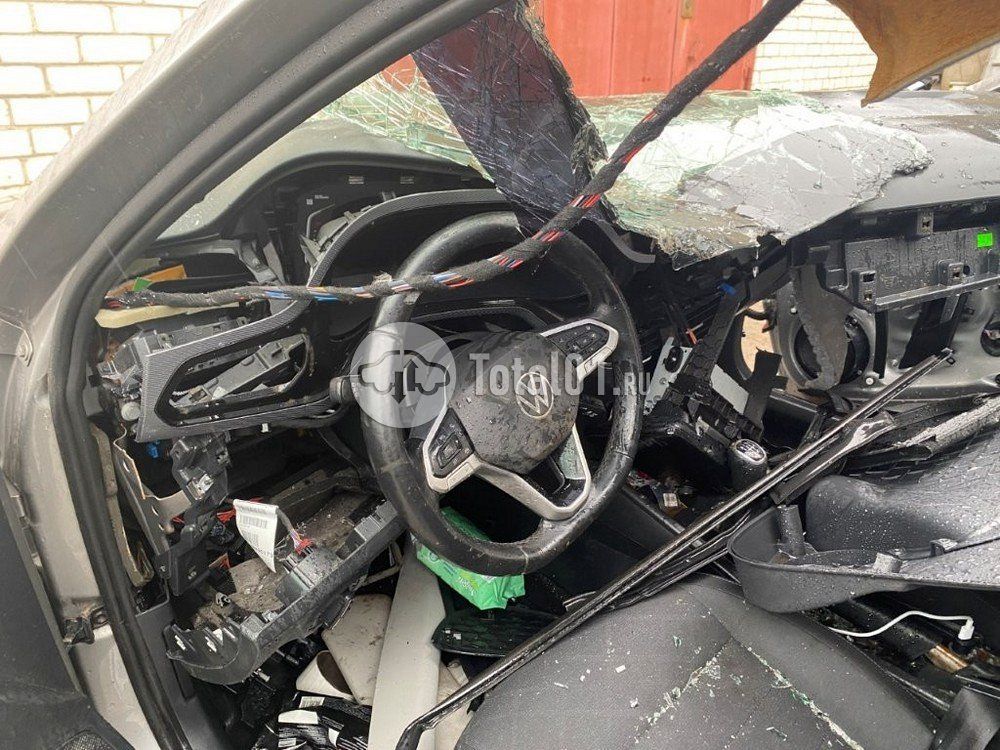 Фото Volkswagen Polo 100