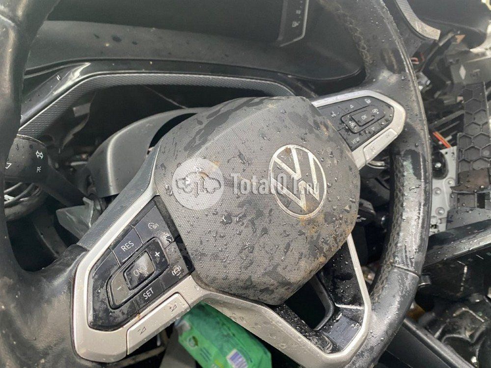 Фото Volkswagen Polo 110