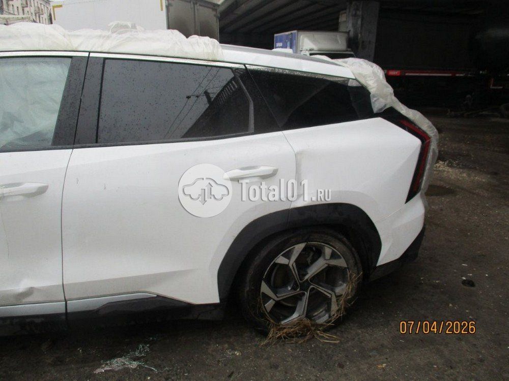 Фото Geely Atlas 14