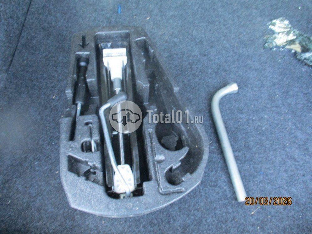 Фото Volkswagen Polo 48